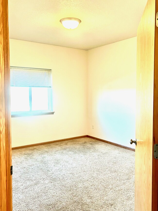Second Bedroom - 120 Oakridge Ave