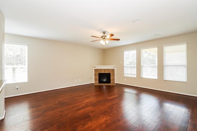 Building Photo - 15118 Sycamore Leaf Ln