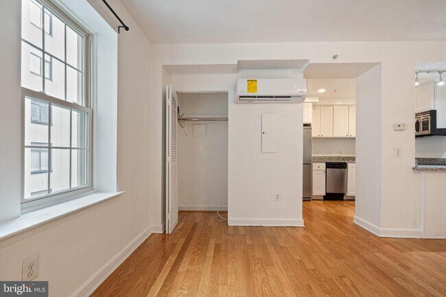Building Photo - 1314 Massachusetts Ave NW