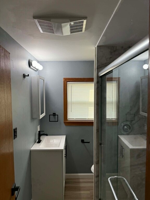 Building Photo - 6 Lawn St