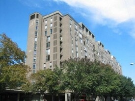 Building Photo - 44 Washington St