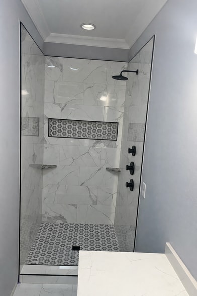 Building Photo - 4809 Longfellow Dr