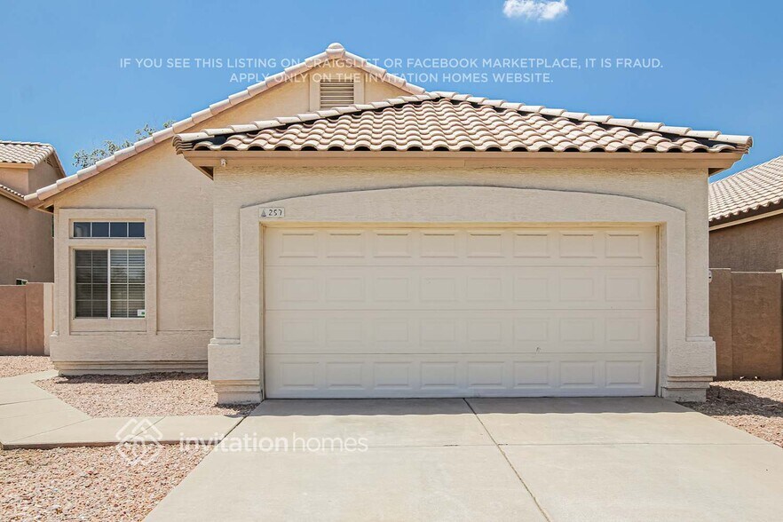 Primary Photo - 257 W Amoroso Dr