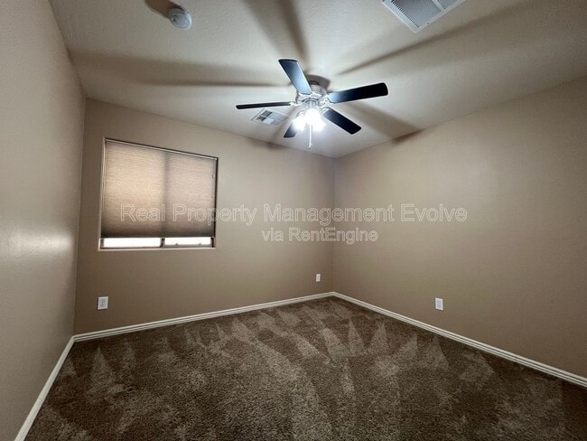 Building Photo - 12022 W Morning Dove Dr