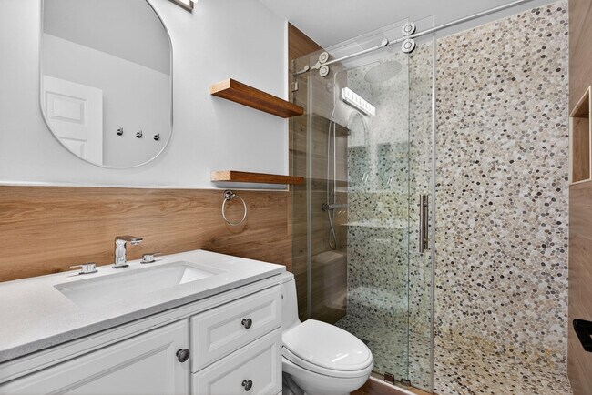 Building Photo - 1012 Fairfield Meadows Dr