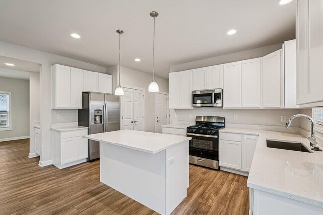 Building Photo - 3916 County F