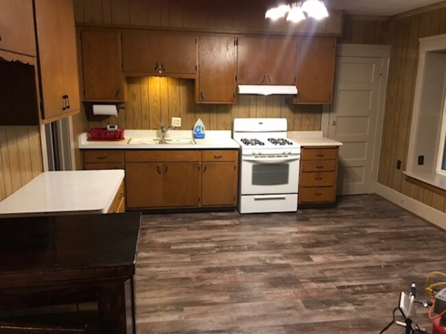 Building Photo - 1023 Grove Ave