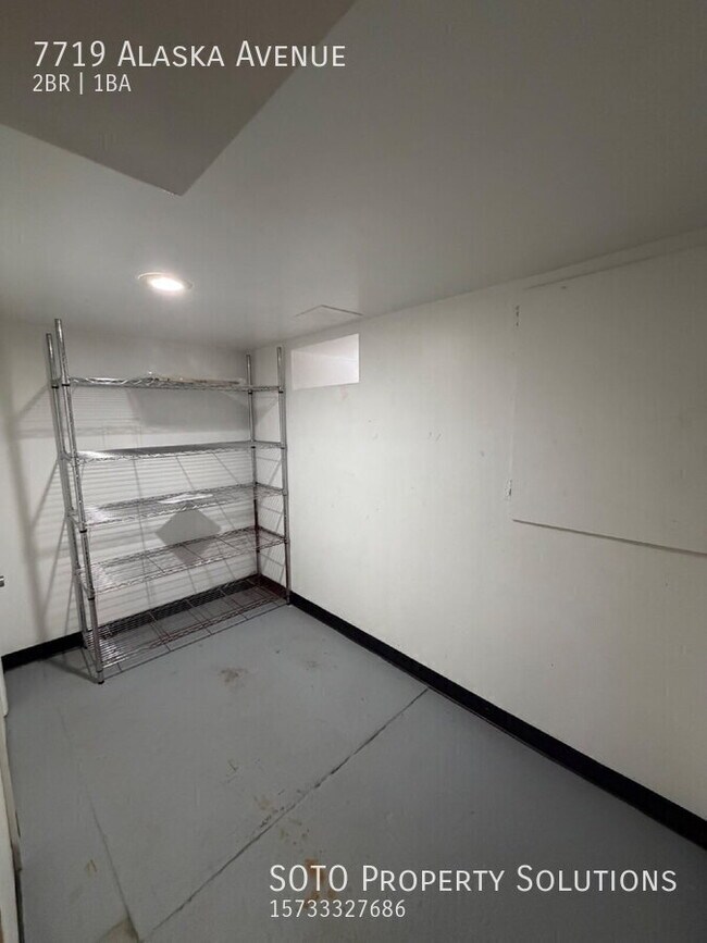 Building Photo - 7719 Alaska Ave