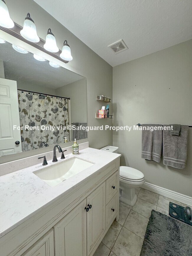 Building Photo - Wonderful Draper East Bench Home with Gorgeous Valley Views