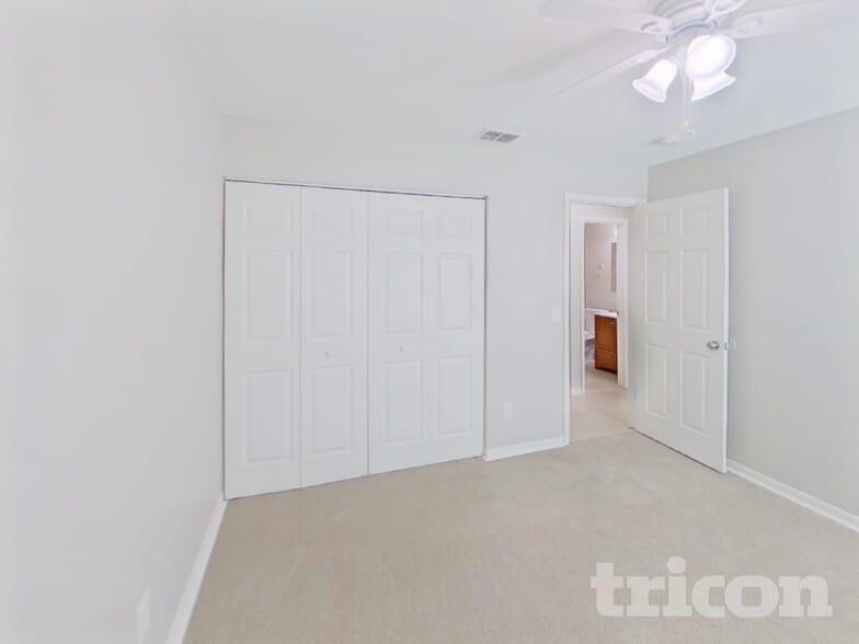 Building Photo - 910 Sunridge Point Dr