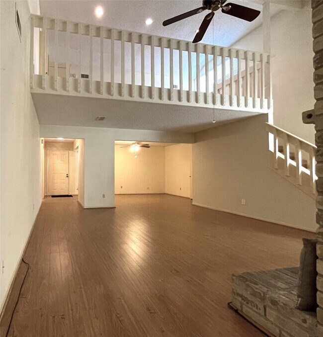 Building Photo - 6203 Gladewell Dr