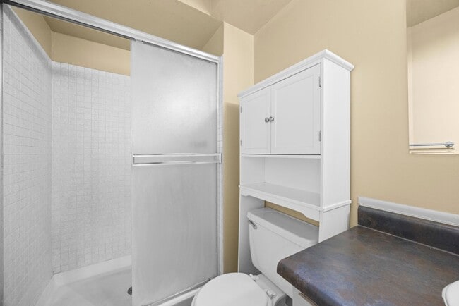 Building Photo - 3460 S Poplar St