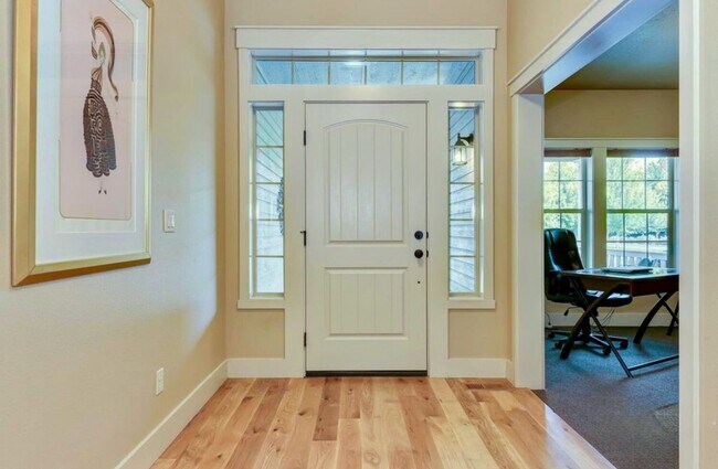 Building Photo - Beautiful 3 bed 2 bath home in The Preserv...