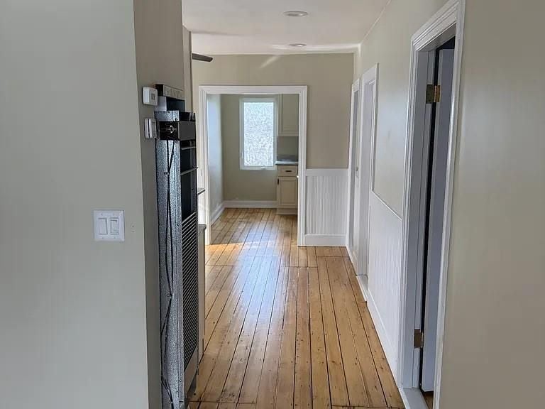 Building Photo - 16 Tecumseh St