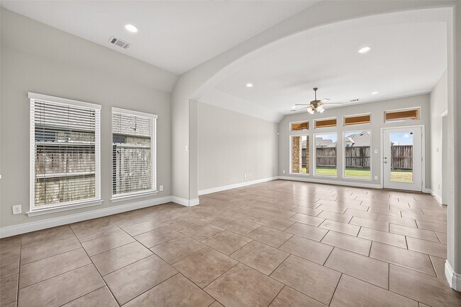 Building Photo - 2107 Cinnamon Teal Cir