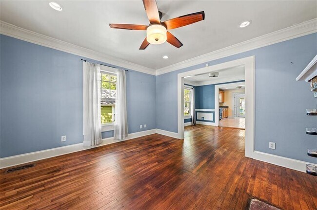 Building Photo - 2220 Newnan St