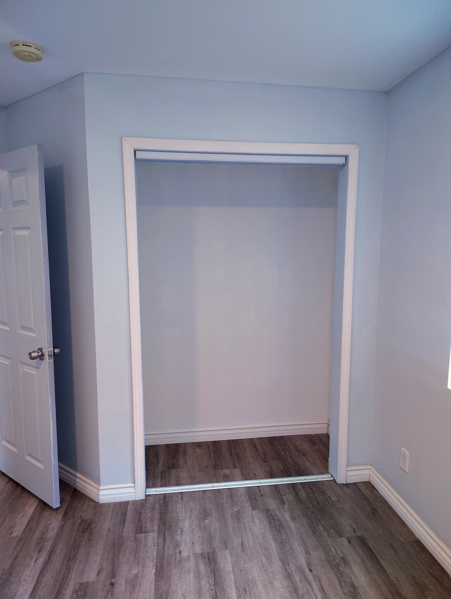 Building Photo - 3530 Las Tunas Pl