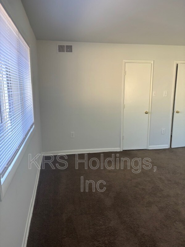 Building Photo - 5604 Crenshaw Rd