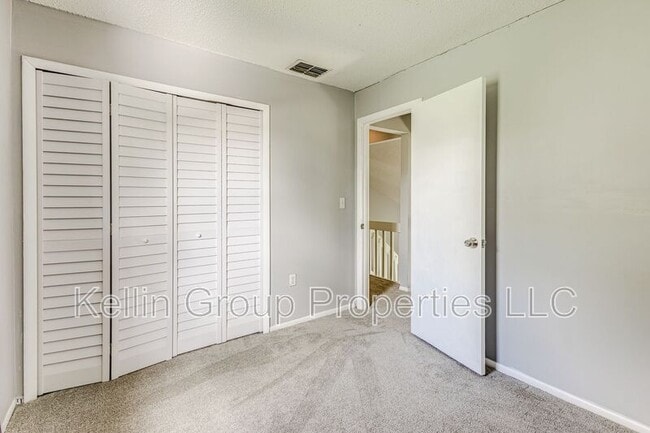 Building Photo - 1419 Persimmon Way