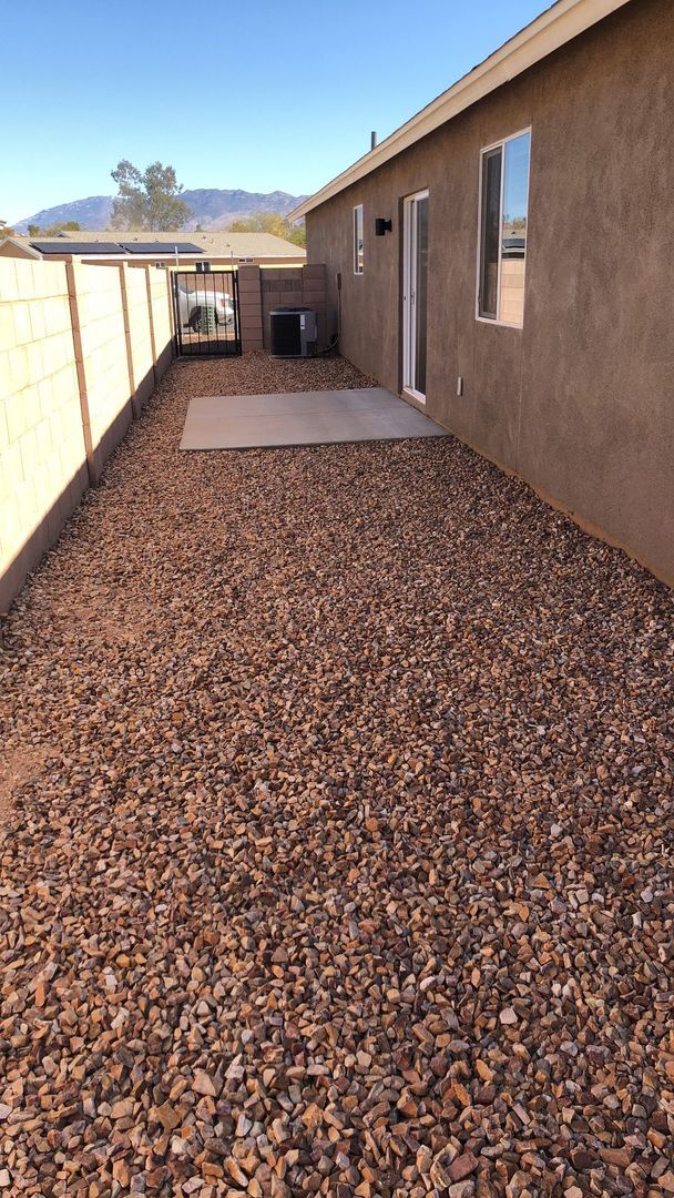 Building Photo - 2494 S Clovis Place-