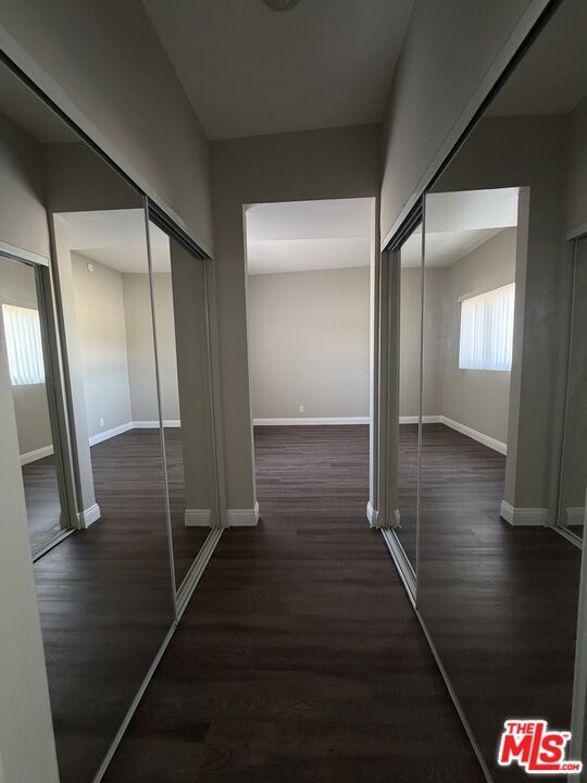 Building Photo - 18630 Burbank Blvd