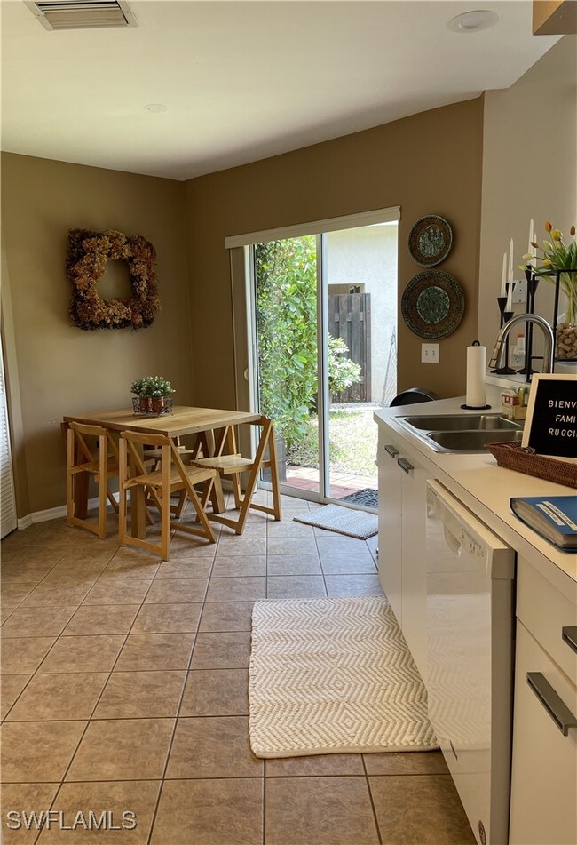 Building Photo - 7710 Ahoy Ave