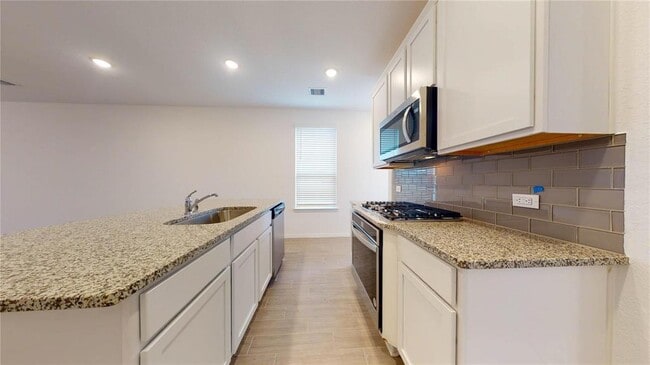 Building Photo - 7918 Chukka Dr