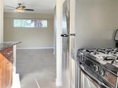 Building Photo - 37219 Melrose Dr