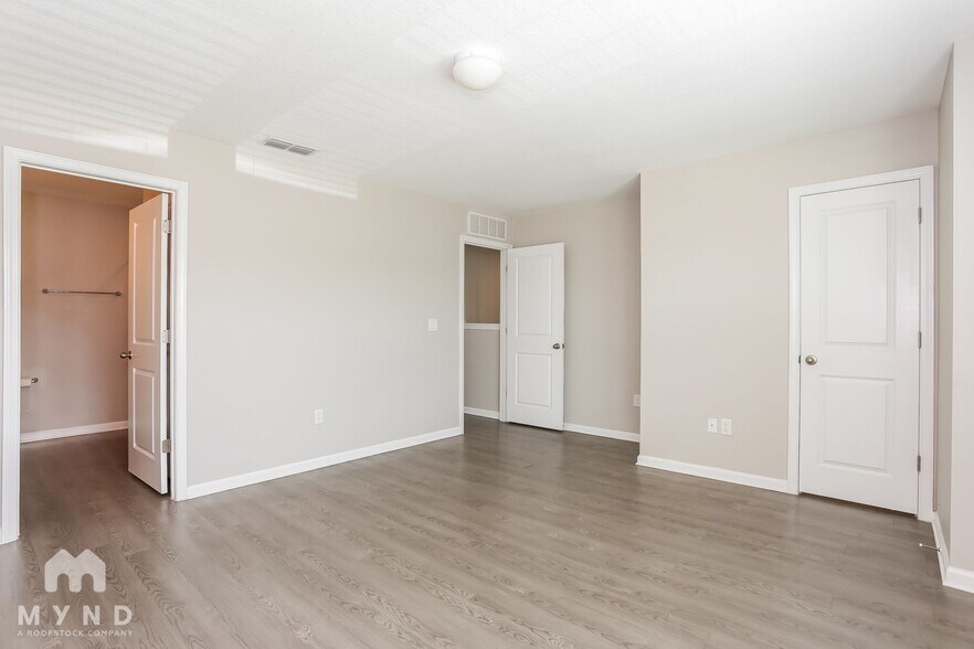 Building Photo - 793 Henley Ct