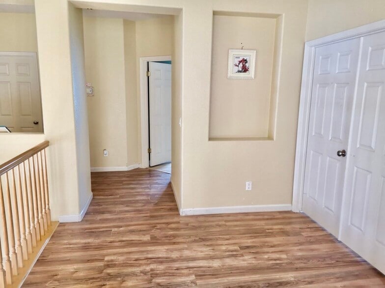 Building Photo - 4030 Bouquet Park Ln