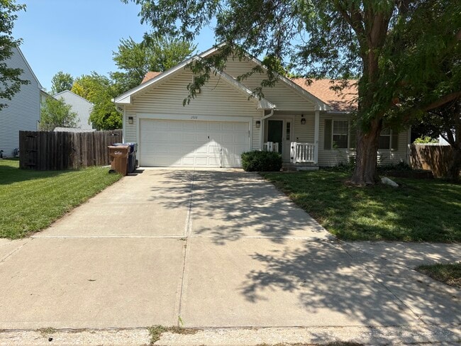 Building Photo - 2928 Blackhawk Dr