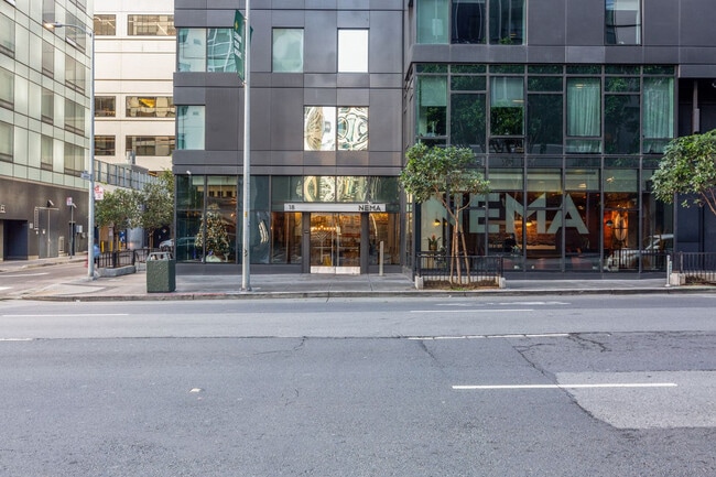 Building Photo - 18 10th St