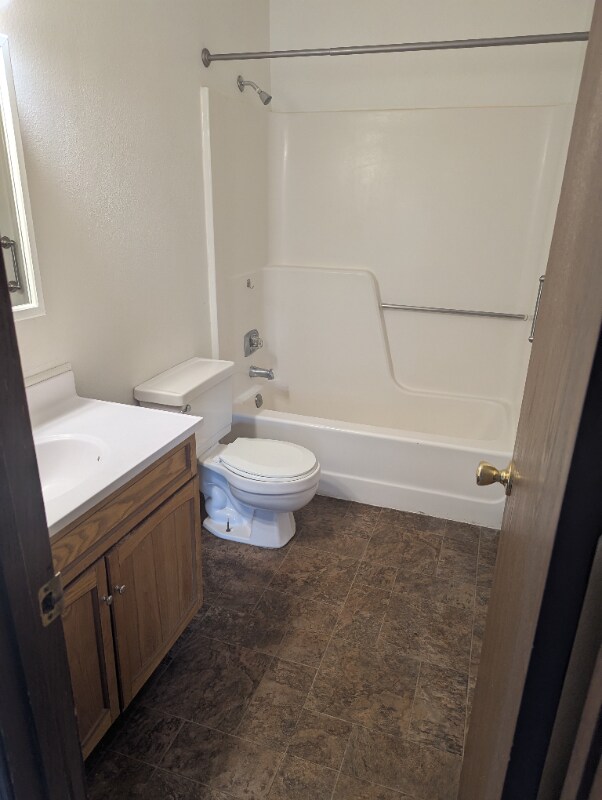 Building Photo - 3229 Frontier St