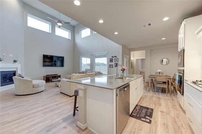 Building Photo - 3003 Schultz Manor Ln