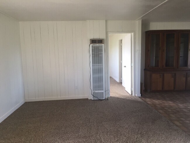 Building Photo - 1616 Cornelius Ave