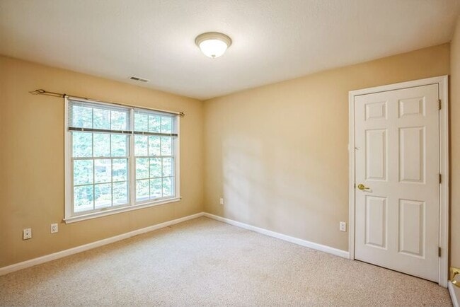 Building Photo - 43935 Willow Leaf Way