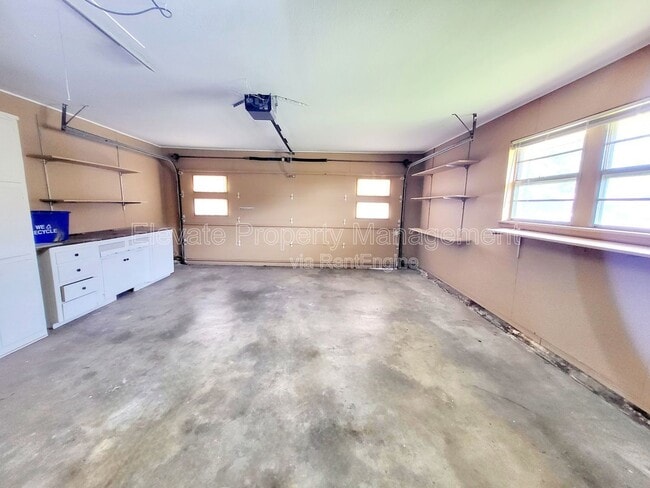 Building Photo - 4225 NW 51st St