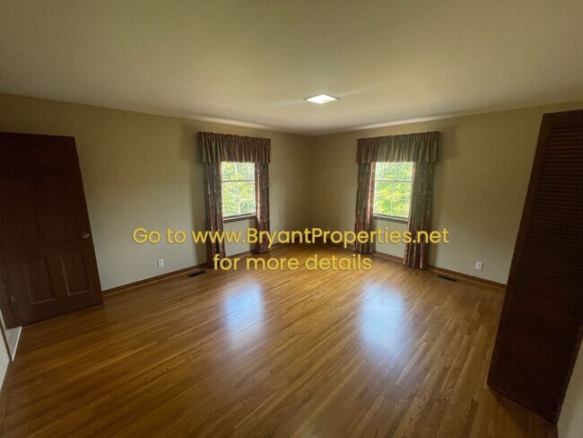 Building Photo - 1250 Dalemere Dr