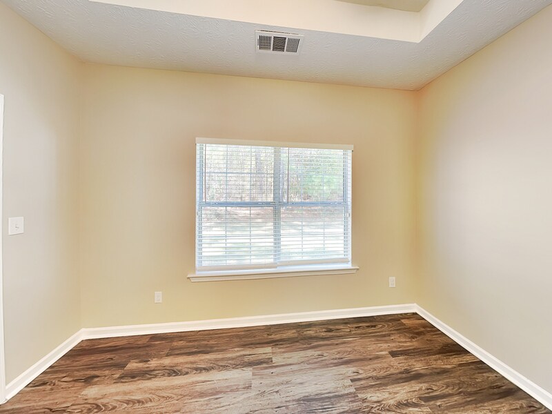 Building Photo - 217 Autumn Ridge Dr