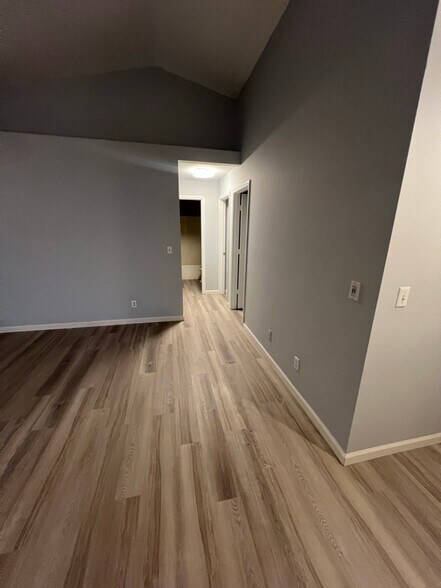 Building Photo - 3906 Deer Trail