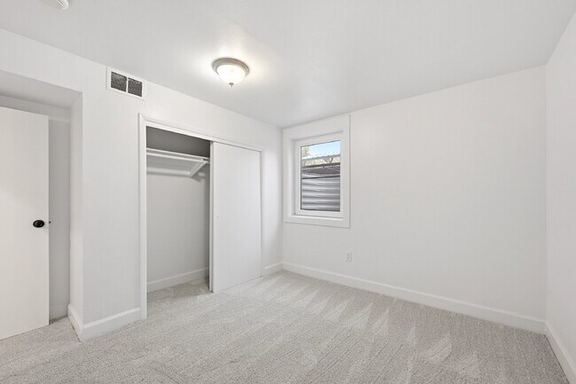 Building Photo - $2,795.95- 4 Bed, 2 Bath Home in Arvada with In-Unit Laundry and Fenced Yard!