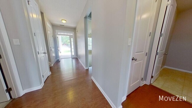 Building Photo - 4402 Hubbard Rd