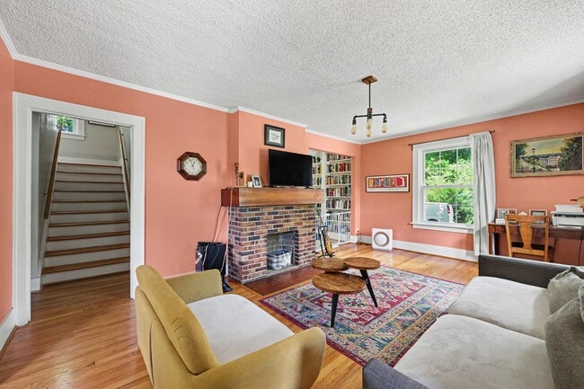 Building Photo - 307 Doty Ave