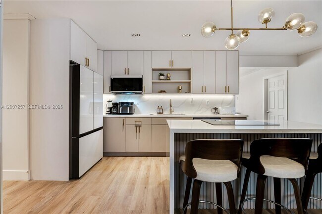 Building Photo - 7051 Tyler St