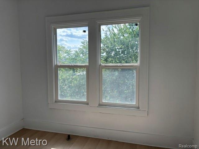 Building Photo - 2952 Elmhurst St