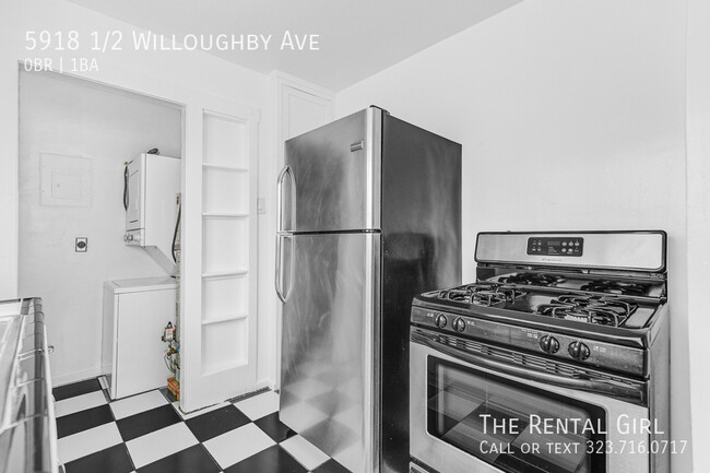 Building Photo - 5918 1/2 Willoughby Ave-