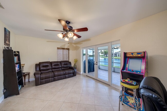 Building Photo - 9603 NW 67th Ct