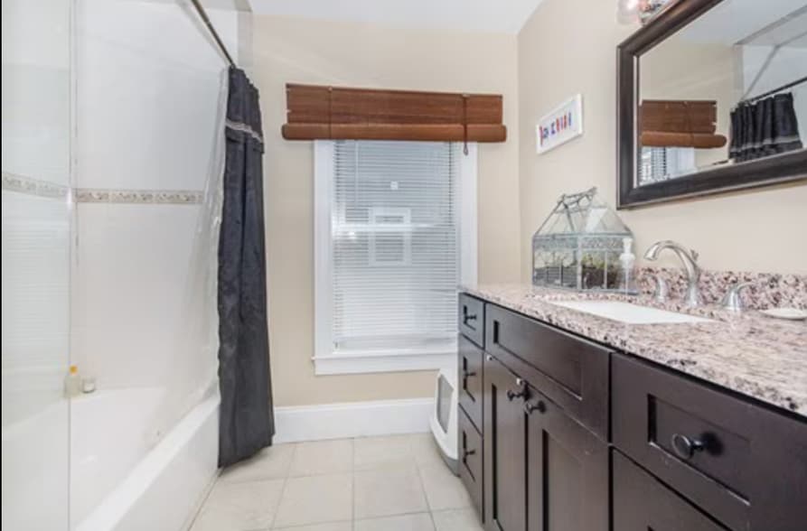 Building Photo - 4 Patterson St