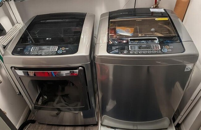 Building Photo - 2238 N Cypress Bend Dr