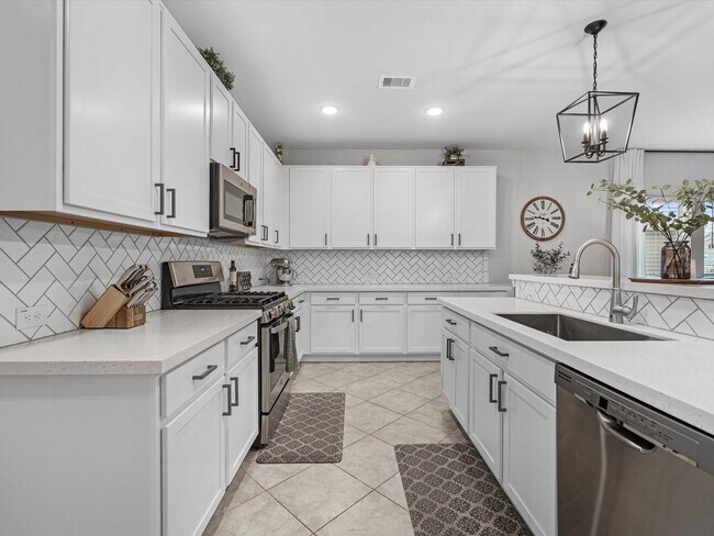 Building Photo - 1123 Station Manor Ln